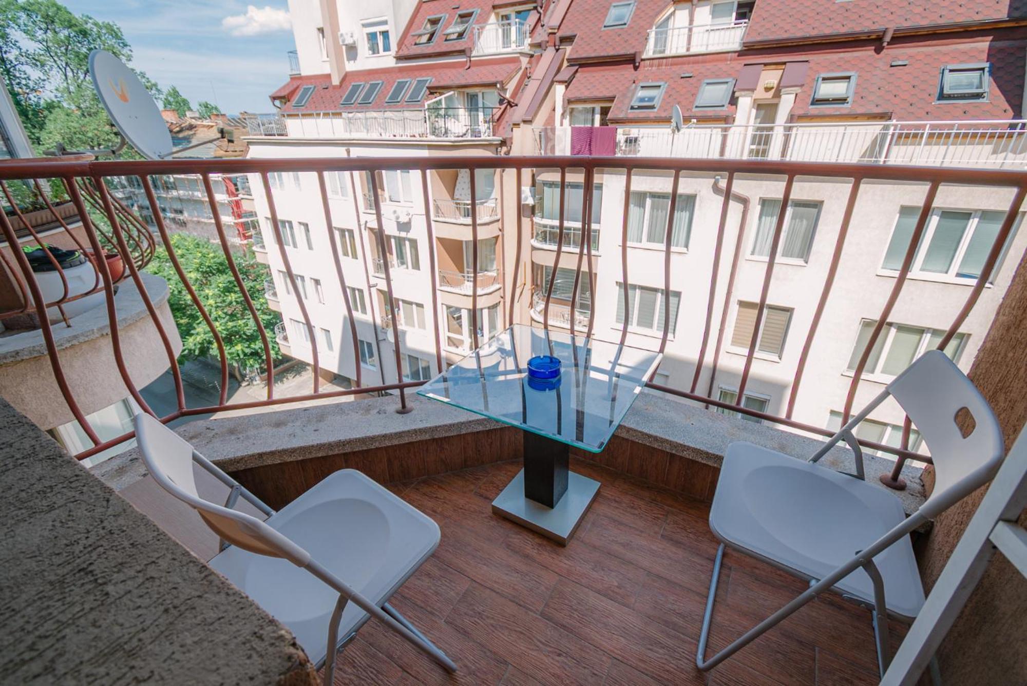 Top Center Spacious Apartment With Ac And Free Underground Parking ソフィア エクステリア 写真